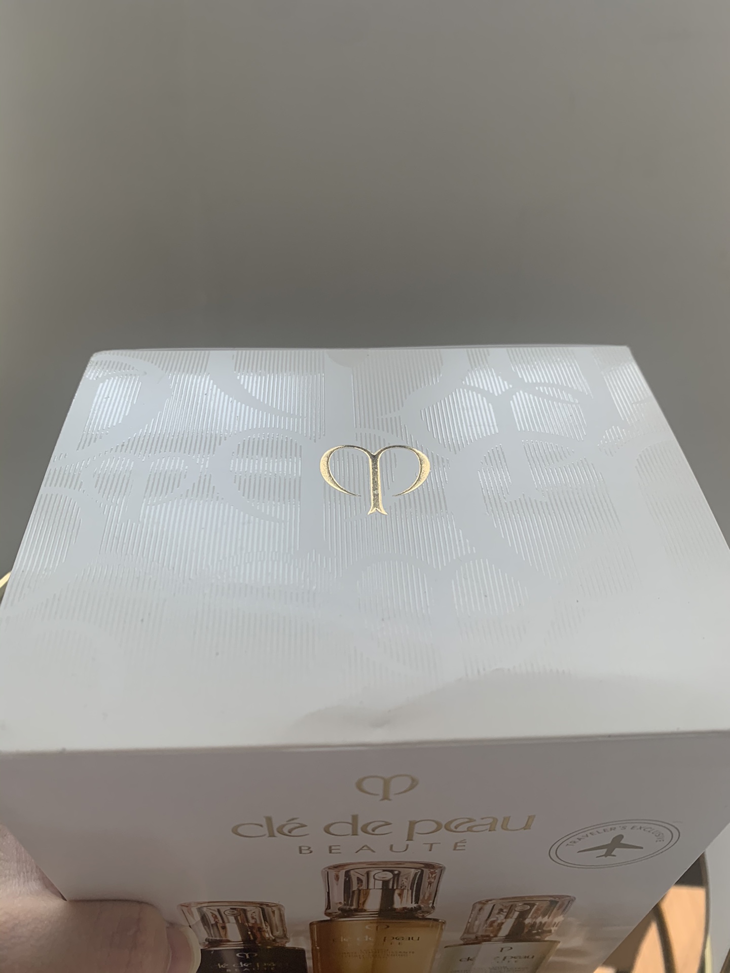 通/300💰
正品质量，完全对版，百里挑一的好质量，明通市场认可版本✔️CPB肌肤之钥三件套水乳版明通版！内含：滋润水170ml，日乳125ml，夜乳125ml。