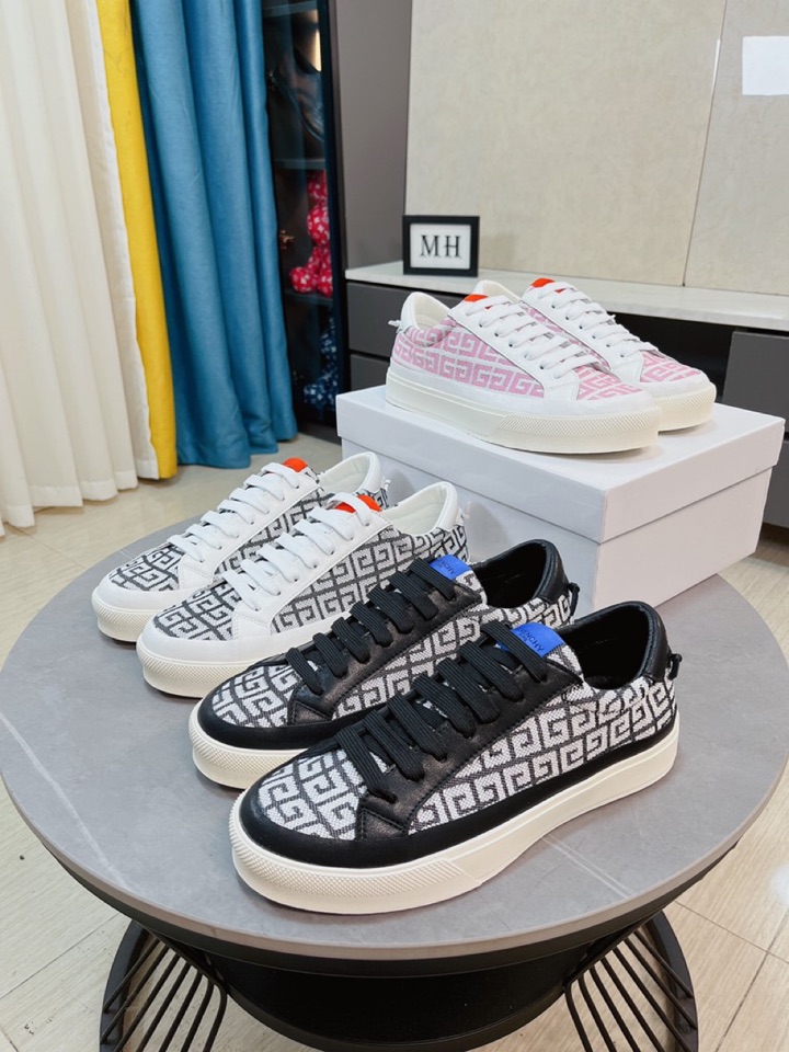 I5 Givenchy 纪梵希 男士运动休闲鞋,真材实料,高端呈现,进口头层牛皮搭配特殊布料设计,靓丽配色,精致做工,完美鞋楦,全真皮内里,原版组合大底质量好,没话说,38-44.