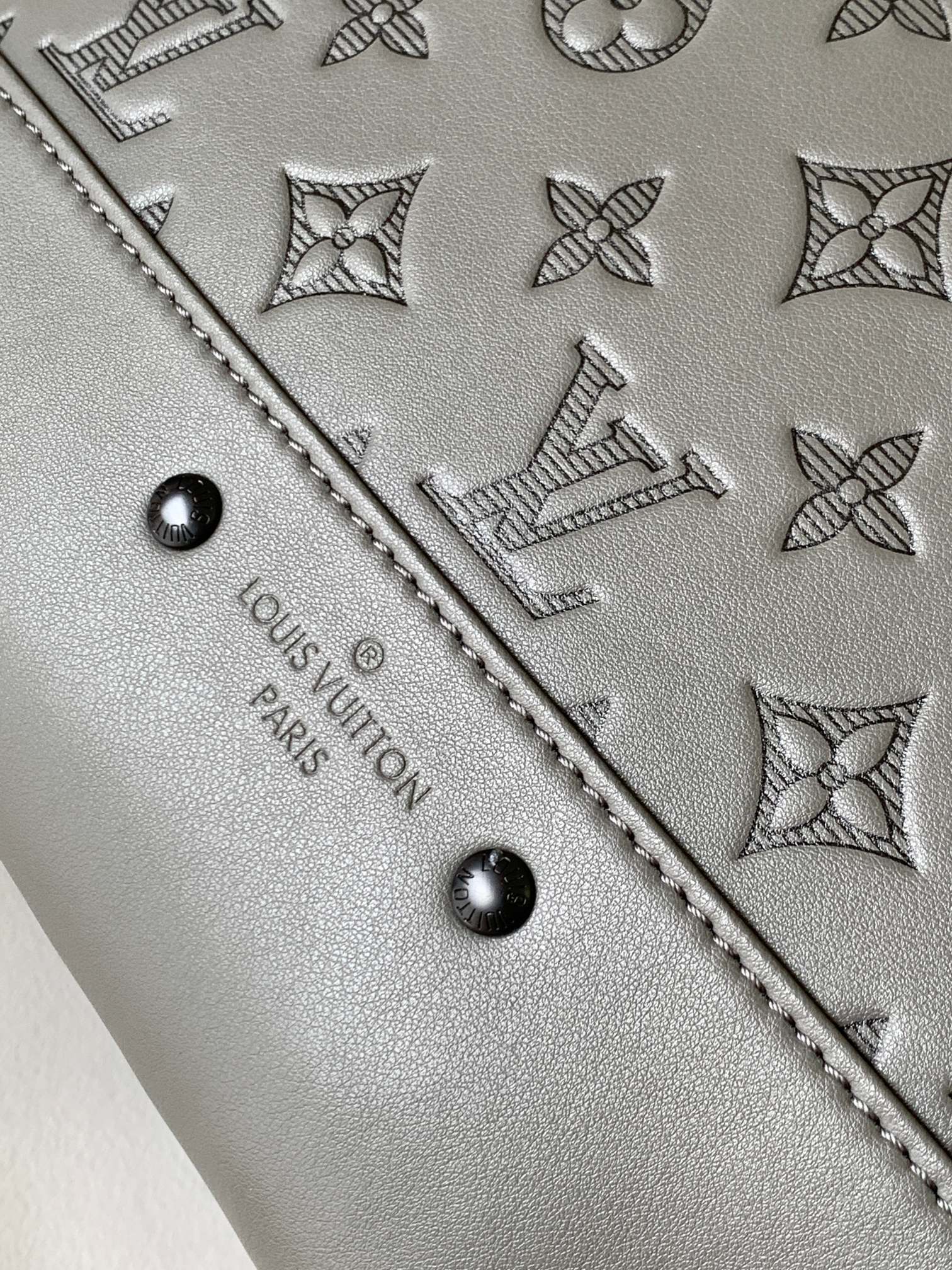 Louis Vuitton Haute Couture Haute Couture Ready-to-Wear Clothing Dress 5
