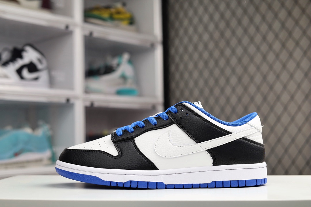 H0 Nike SB Dunk Low 小闪电史诗 全网唯一全头层版本 正确低趴鞋头细节 拒绝偷工减料供应 本次推出的Dunk Low采用黑色和白色以及蓝色作为主配色，和大底一样，鞋带采用了海军蓝的颜色，形成上下呼应的设计。值得一提的是，此次Swoosh采用了白色，这就和熊猫Dunk有了区分，同时在鞋后跟上的“NIKE”刺绣字样，也采用了白色，此举瞬间提升了整体质感