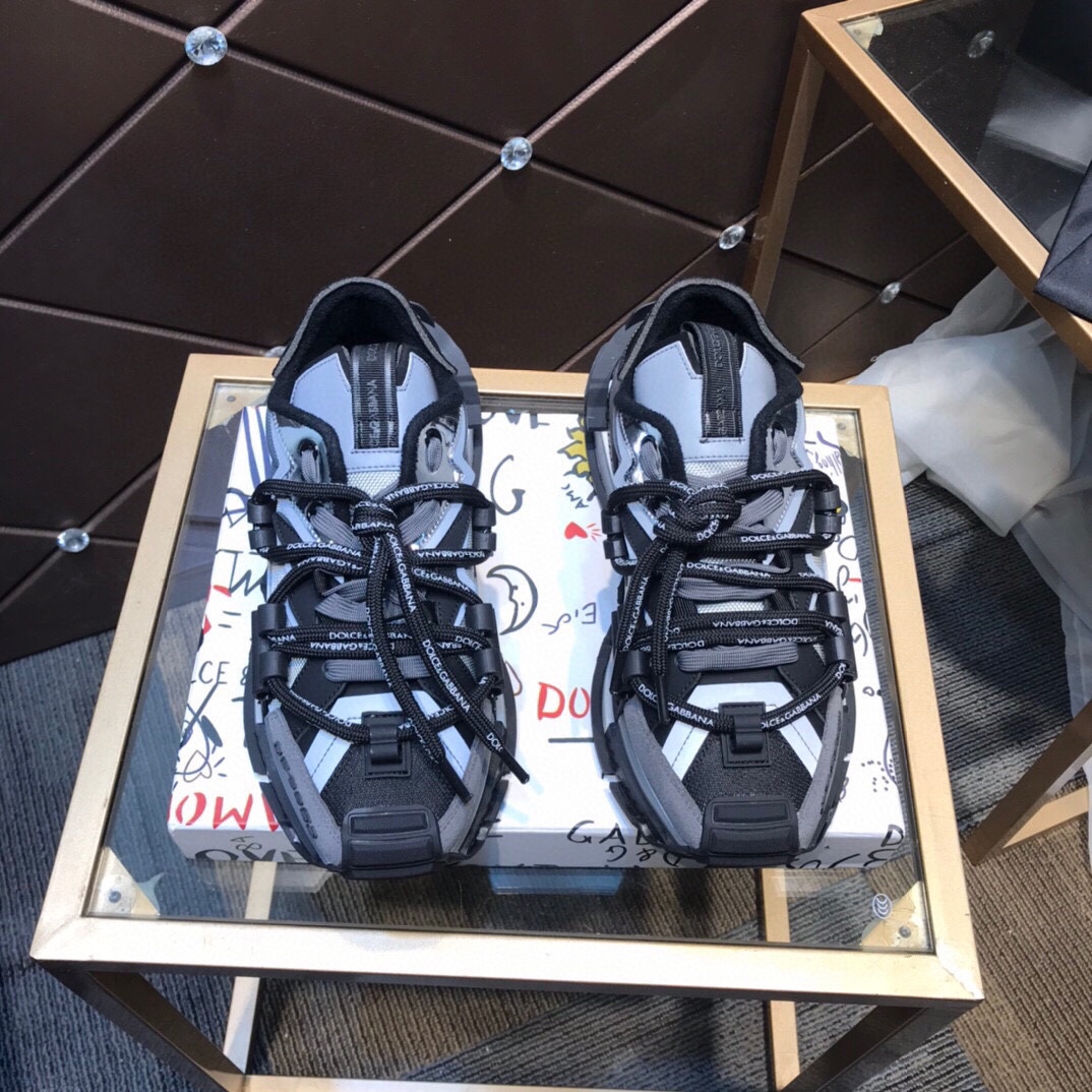 Dolce & Gabbana 杜嘉班纳爆款情侣款、2021秋冬真皮厚底拼色老爹鞋.真皮内里做工完美,码数35-45,46定做,