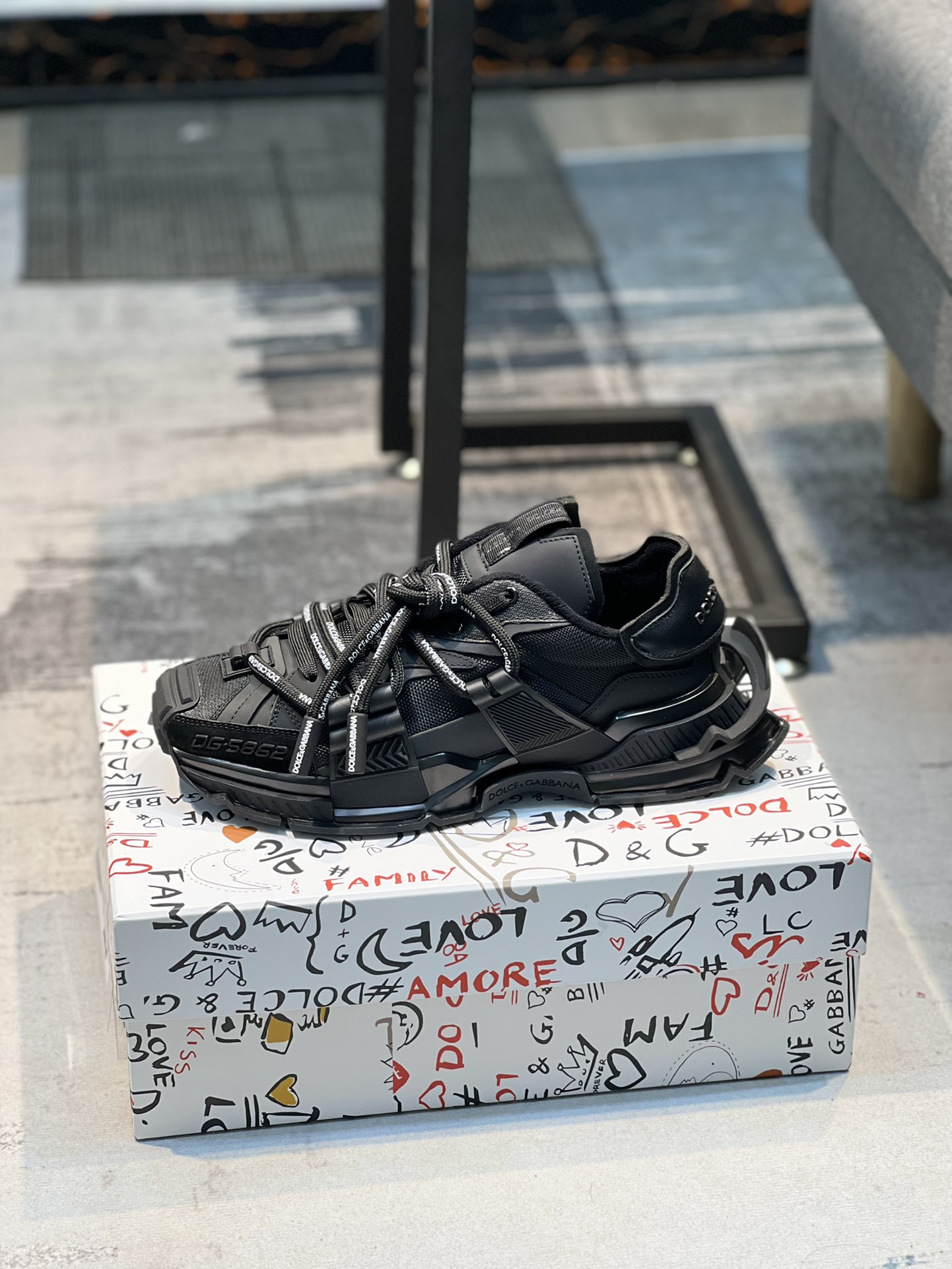 Dolce & Gabbana 杜嘉班纳爆款情侣款、2021秋冬真皮厚底拼色老爹鞋.真皮内里做工完美,码数35-45,46定做,