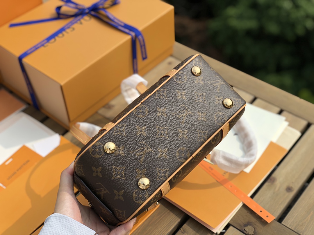 🌼 m46321尺寸:26x16x11原厂渠道 2022 LV第一波秋冬包Cite又火了🔥上架的第一波秋