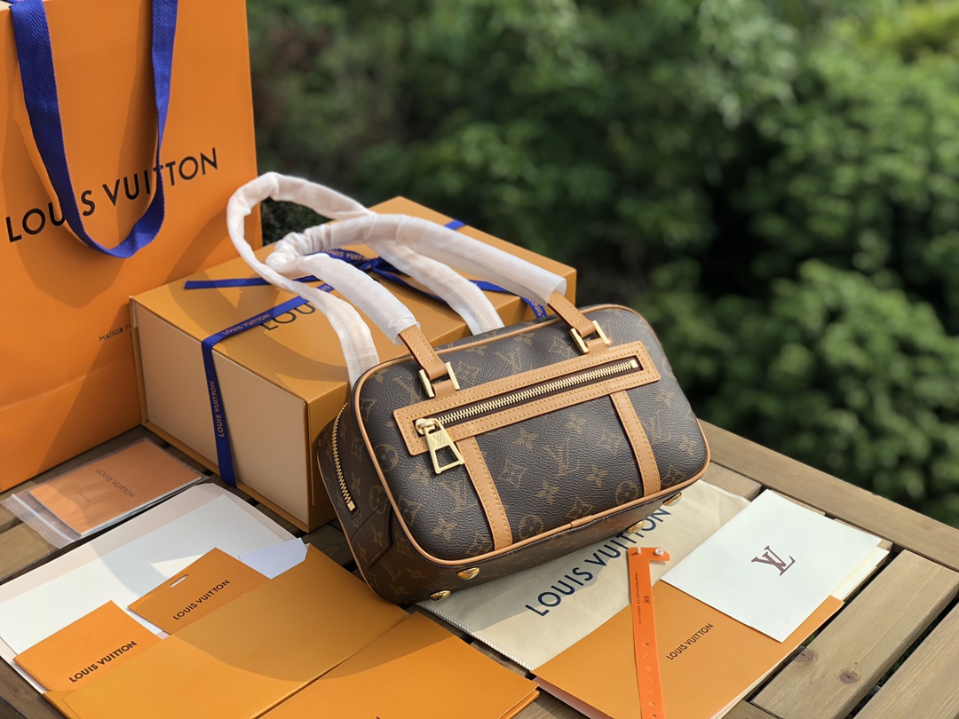 🌼 m46321尺寸:26x16x11原厂渠道 2022 LV第一波秋冬包Cite又火了🔥上架的第一波秋