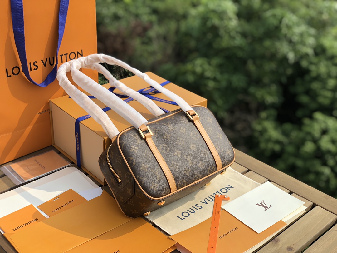 🌼 m46321尺寸:26x16x11原厂渠道 2022 LV第一波秋冬包Cite又火了🔥上架的第一波秋