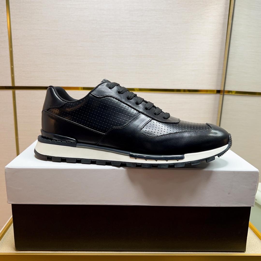 480BerlutiBerluti Men's SneakersEste zapato excepcionalmente moderno rompe moldes con un empeine de 