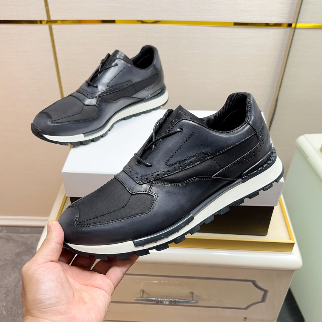480BerlutiBerluti Men's SneakersEste zapato excepcionalmente moderno rompe moldes con un empeine de 