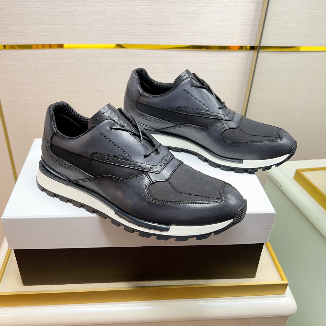 480BerlutiBerluti Men's SneakersEste zapato excepcionalmente moderno rompe moldes con un empeine de 