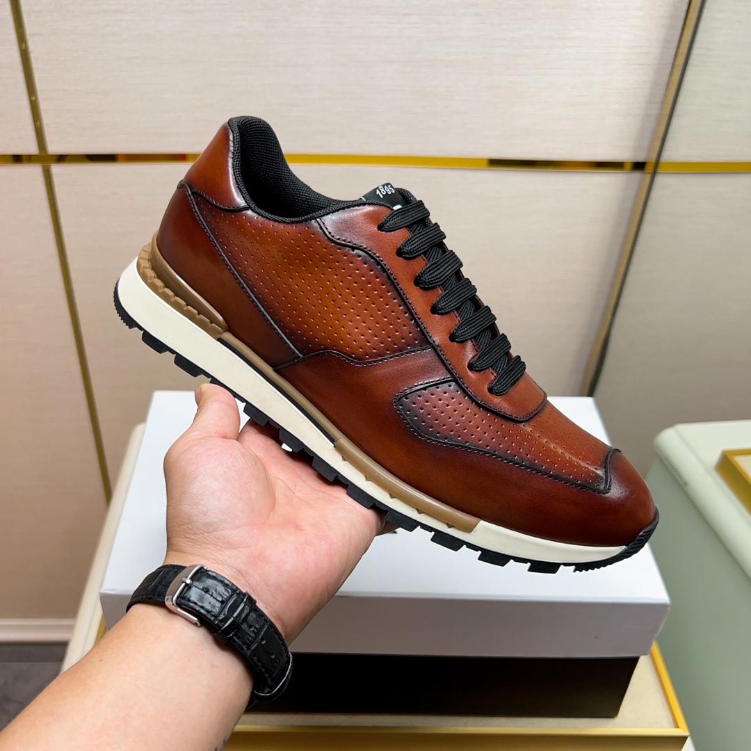 480BerlutiBerluti Men's SneakersEste zapato excepcionalmente moderno rompe moldes con un empeine de 