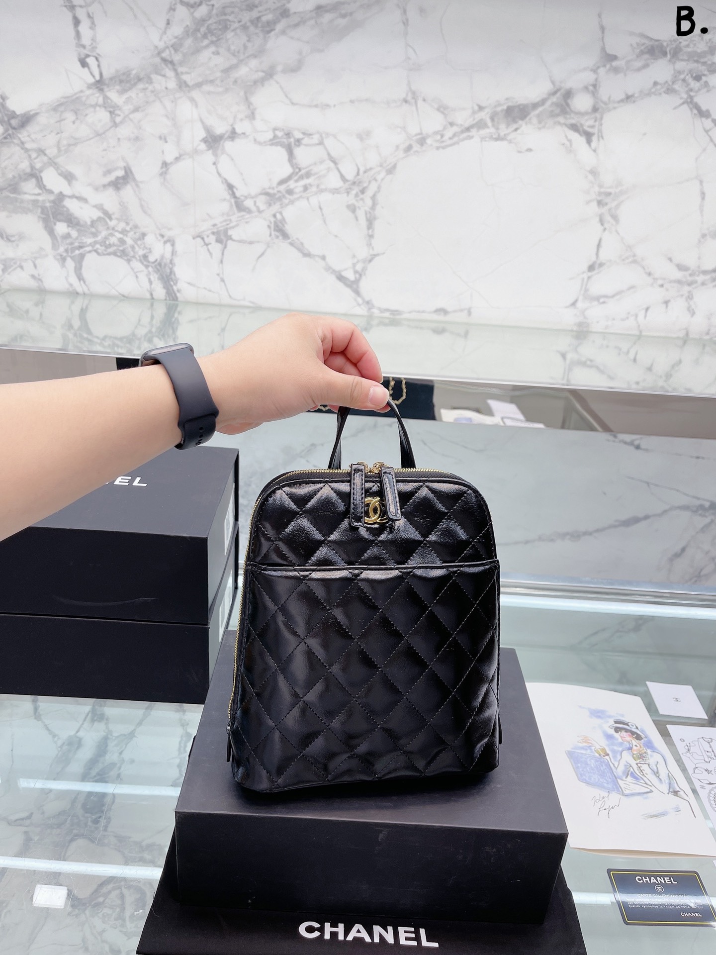 J5 原版皮 Chanel 中古 双肩包小包 搭配很适这季节 复古氛围感瞬间拉满 尺寸22 24cm