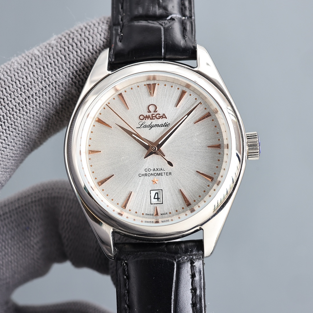 NO:147045,Platinum Rose [The highest quality version] The latest model of the Omega Butterfly Series - Traditional series aristocratic art movement with imported zero-repair size 39.5mm material imported 316 stainless steel mirror wear-resistant scratch-resistant sapphire glass. The strap and Italian top layer calfskin are the best choice for you to wear and decorate. The real thing is more noble. Looking forward to your taste and gifts to wear for yourself!  High-end quality, unique craftsmanship!  ,omega,cowhide19860909白金玫【最高品质版本】欧米茄蝶飞系列最新款-传统系列贵族的艺术品机芯搭配进口零返修尺寸39.5mm材质进口316精钢镜面耐磨防刮蓝宝石玻璃 表带搭配意大利头层小牛皮是你佩戴装饰不二选择.实物更高大上,期待你的品鉴,送礼自戴精品！高端品质,匠心独具！,,omega,cowhide,Watch