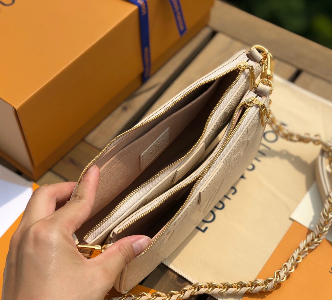 🌼 m80447尺寸25×14.5×4.5cm百分百渠道保障，奶油白真是超级适合夏天的颜色，清新温柔，牛