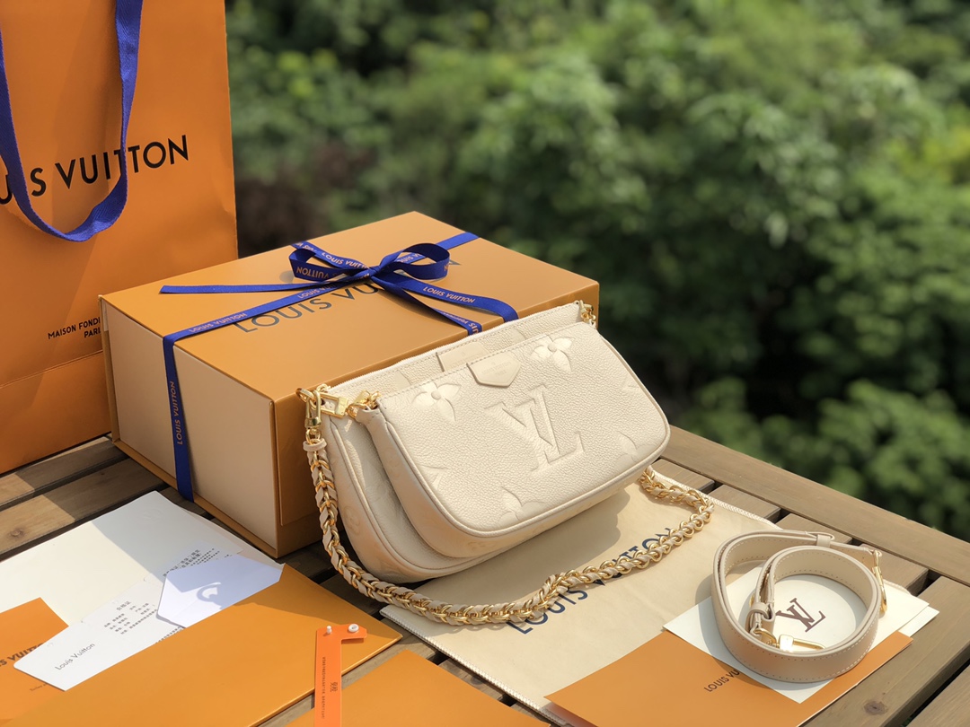 🌼 m80447尺寸25×14.5×4.5cm百分百渠道保障，奶油白真是超级适合夏天的颜色，清新温柔，牛