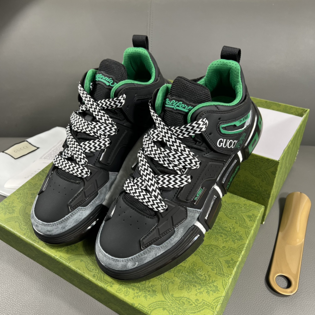 J0 Gucci  古奇 官网最休闲时尚男鞋，爆款版型简洁大气，潮男专属.独有的官网最新品牌元素元素Gucci  古奇 原版装饰，时尚又大方，面料原版牛皮透气内里，官网指定耐磨休闲大底，专柜经典款实物拍摄38-44，