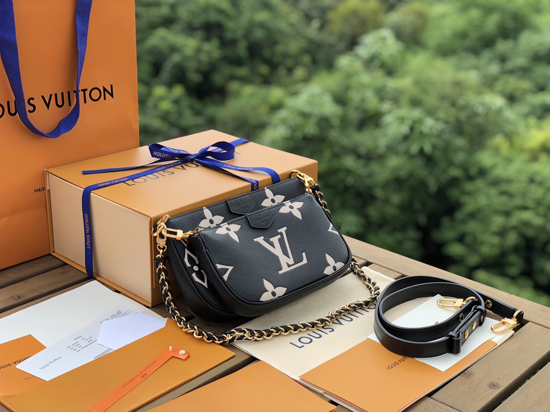 🌼 m45777尺寸25.5×14.5×4.5cm黑底白花搭配奶油色标志性图案，气质百搭海外渠道货Mul