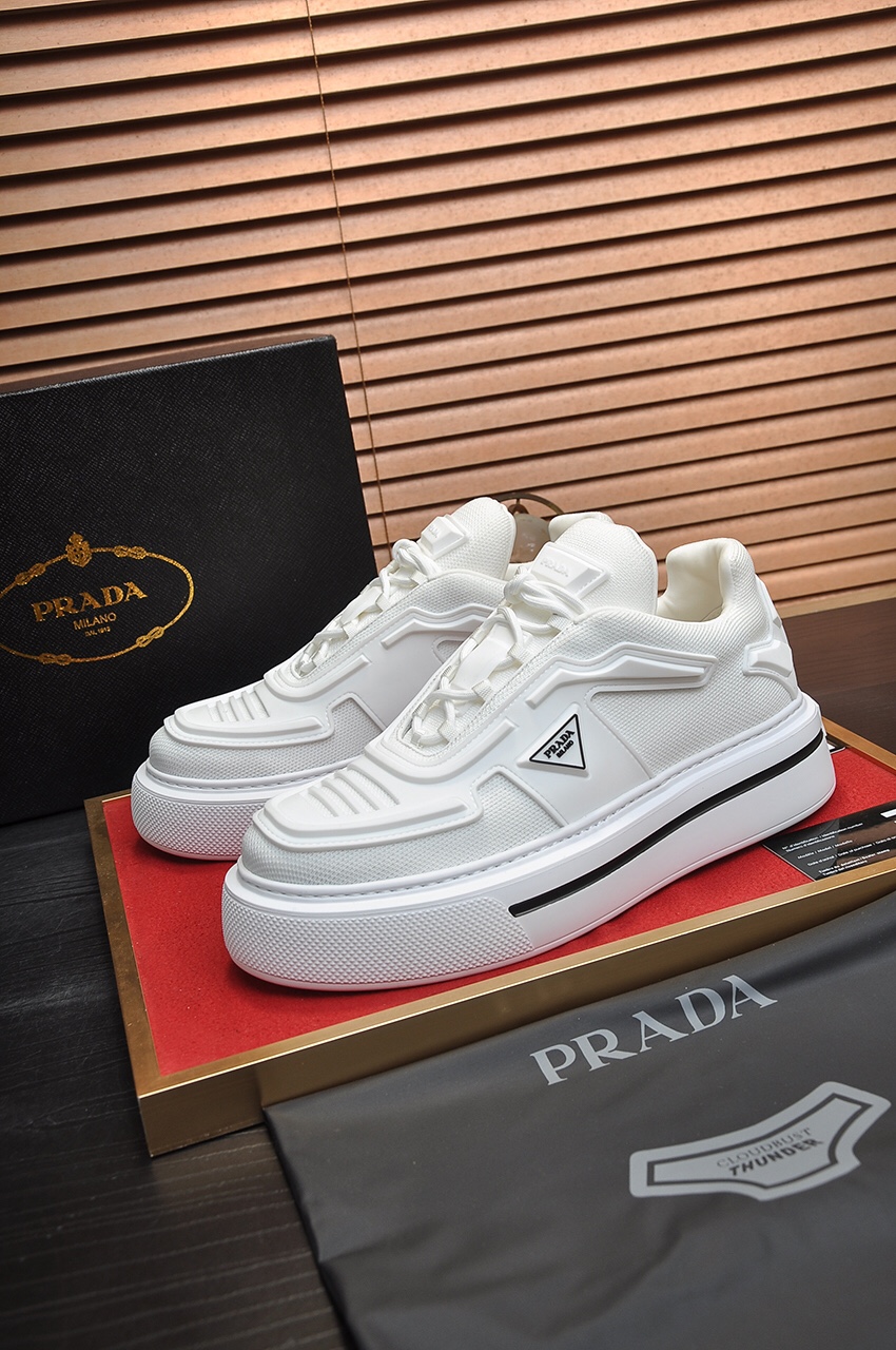 出厂价290💶【普拉达PRADA】顶级原单，当季新款，高品质原单牛货，顶级高丝光牛皮拼原版透气布料+进口滴胶，内里进口弹力布配原版牛皮垫脚，原厂厚大底！品质保证！码38-45(45定做)