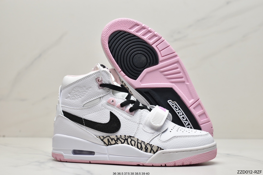 Air Jordan Legacy 312 has a staggered design AT4040-126