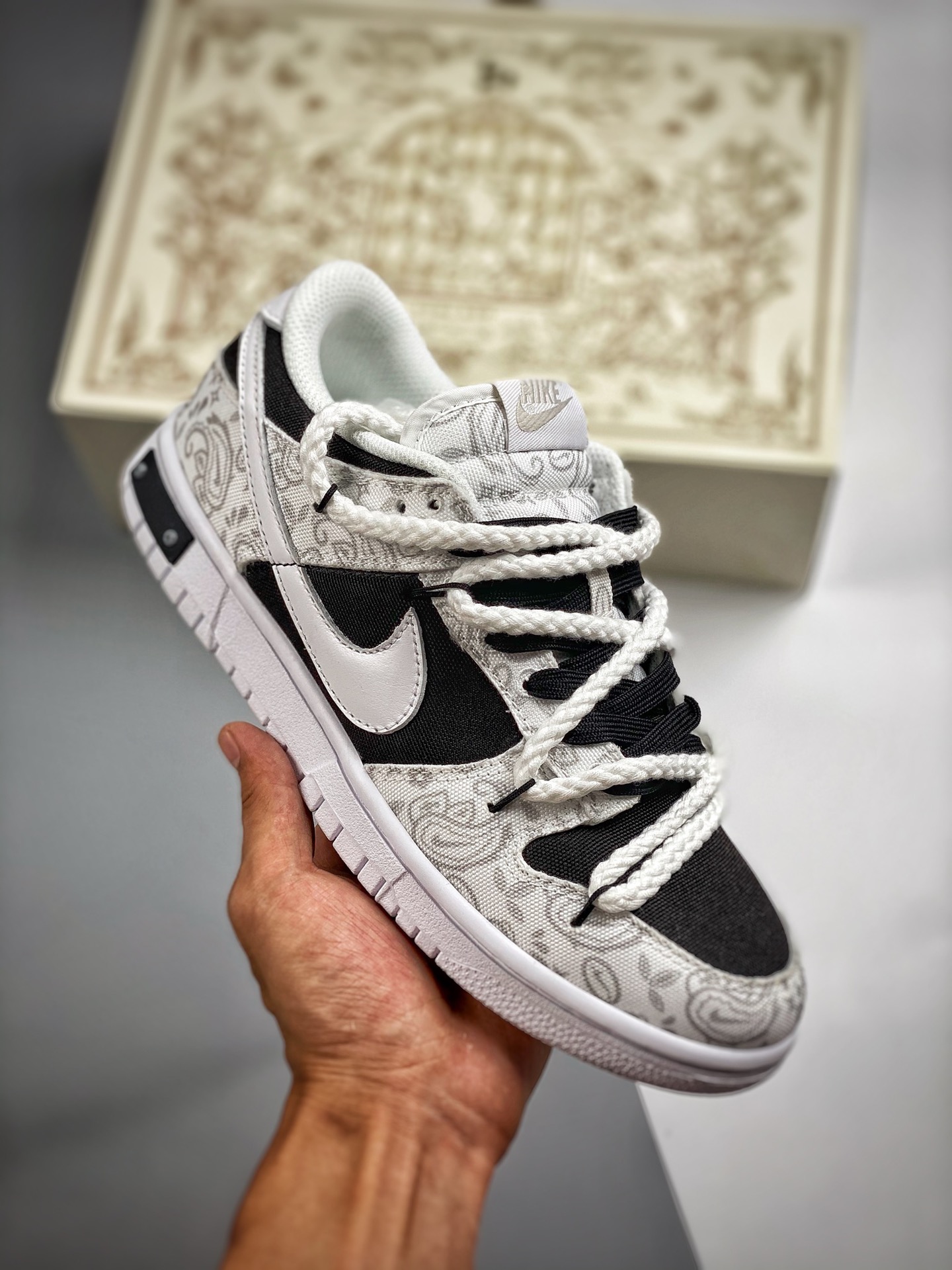 Núcleo 4 Nk Dunk SB Low blanco y negro, patrón de anacardo, producción original de fábrica grande, lanzamiento con foto…