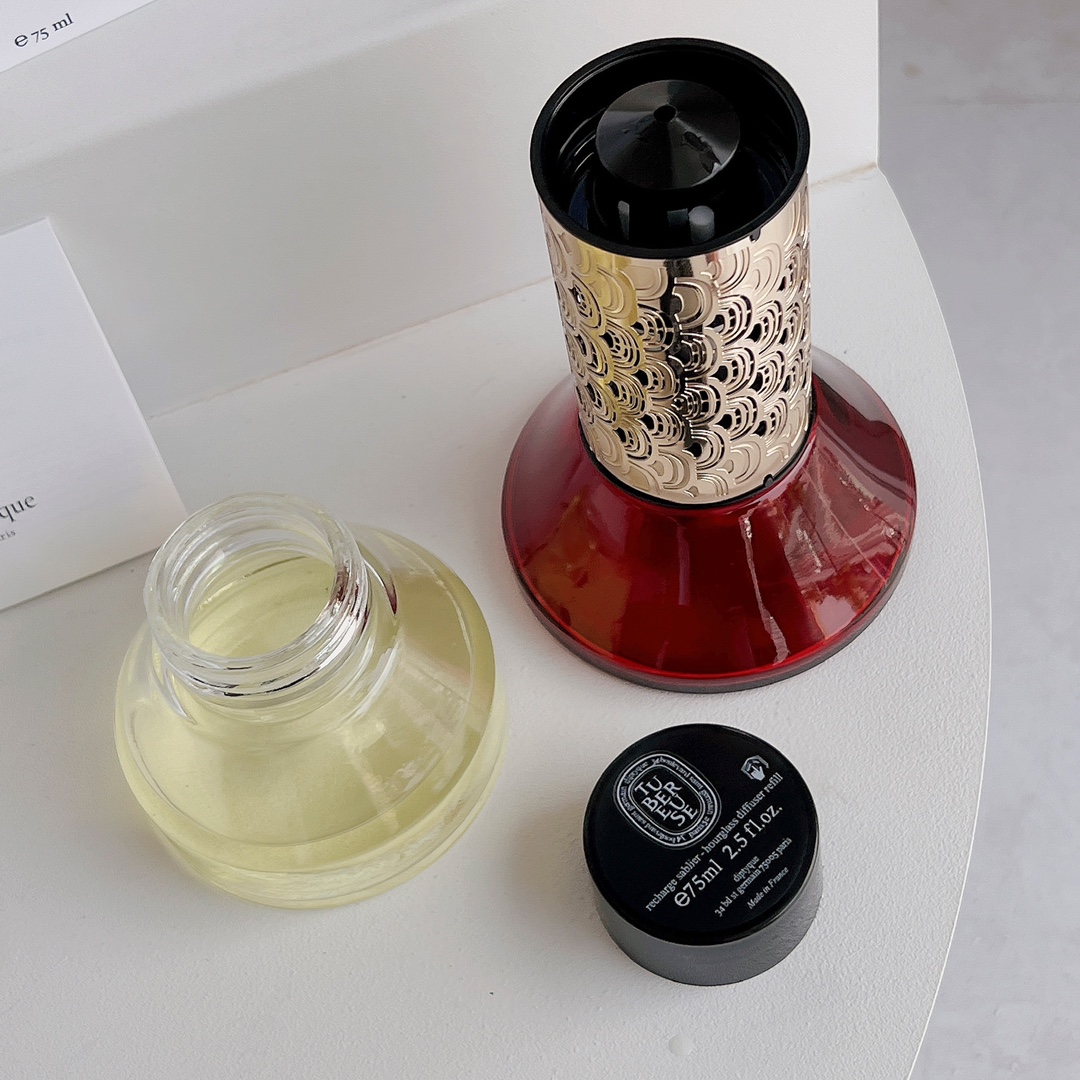 Chanel Maison Lifestyle Luxury Home Decor Blanket Tableware Bedding 7