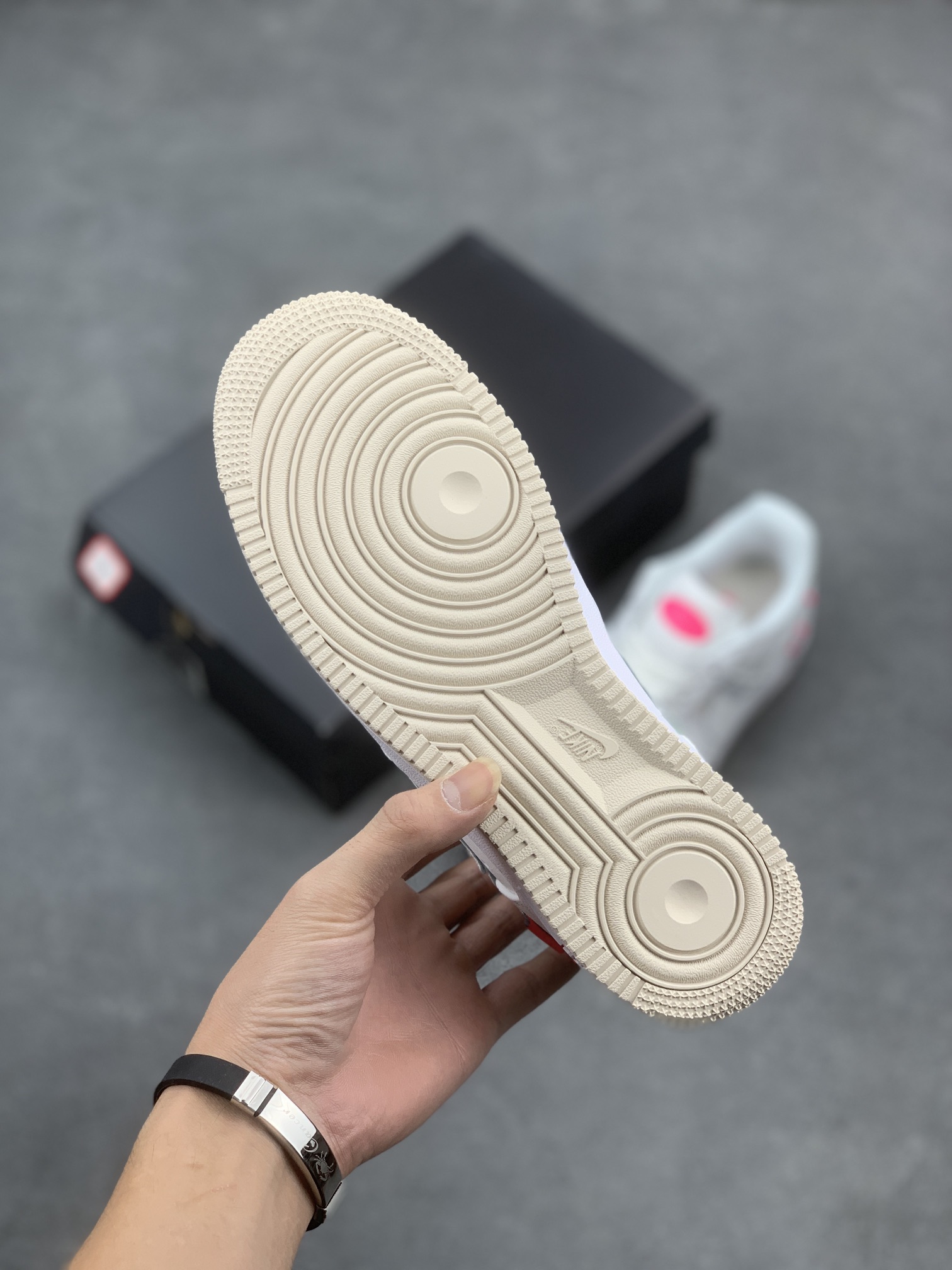 Nike Air Force 1 Low 'Chanel' White/Pink Sneakers DX6061-111 7 i1664049395 5258 5
