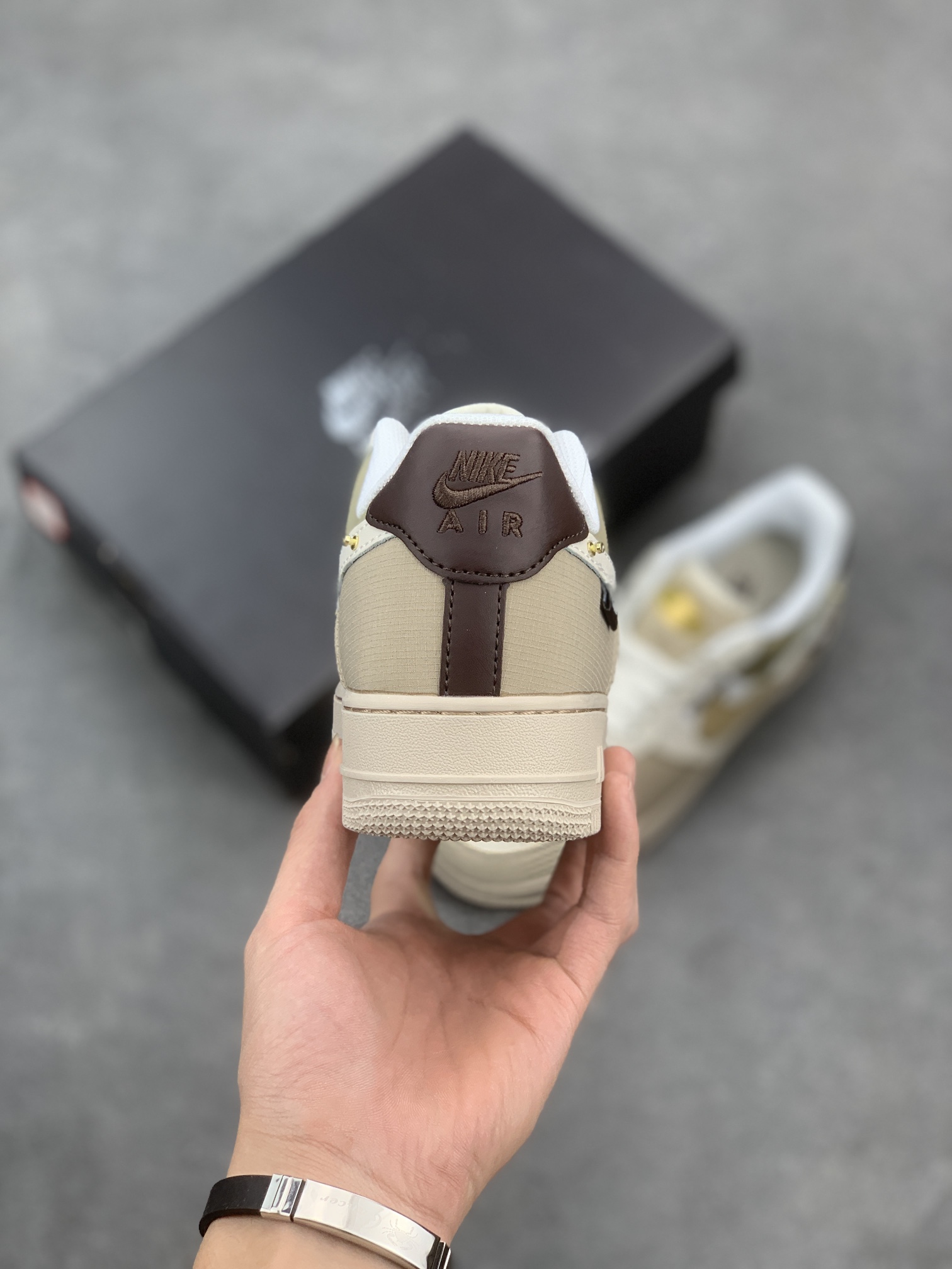 Nike Air Force 1 Low '07 Brown Casual Sneakers DX6061-122 5 i1664049479 1432 3