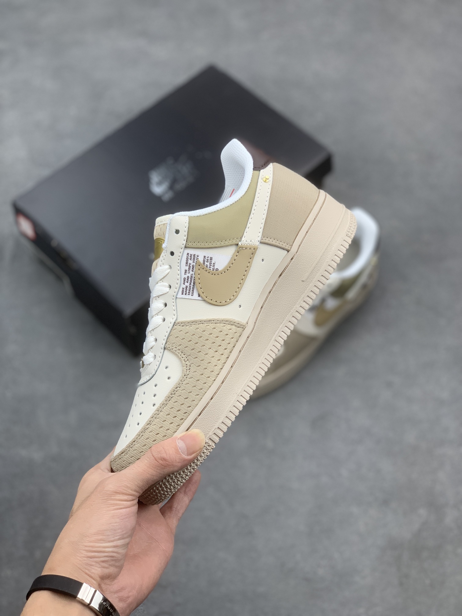 Nike Air Force 1 Low '07 Brown Casual Sneakers DX6061-122 4 i1664049479 2177 2