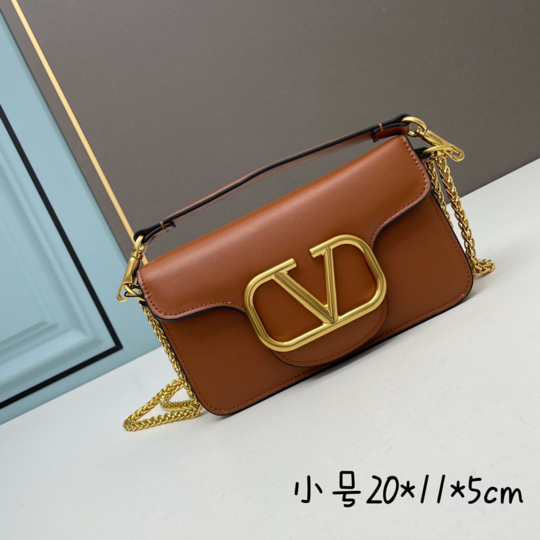 小号华家 女士MINILOCO 小牛皮新品 金属链条和细腻皮革组成别致双提柄，还可拆除变身手拿包，多重搭