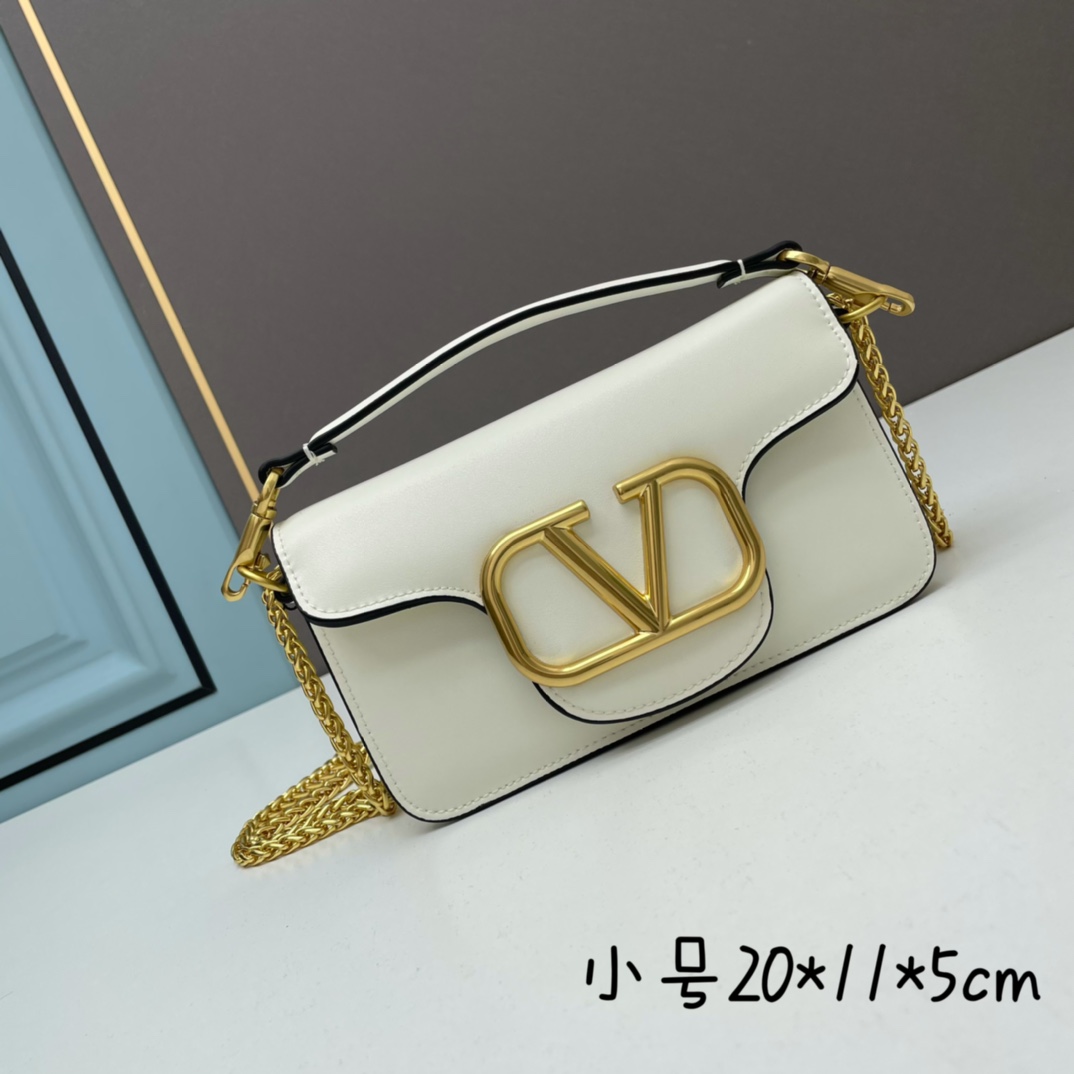 小号华家 女士MINILOCO 小牛皮新品 金属链条和细腻皮革组成别致双提柄，还可拆除变身手拿包，多重搭