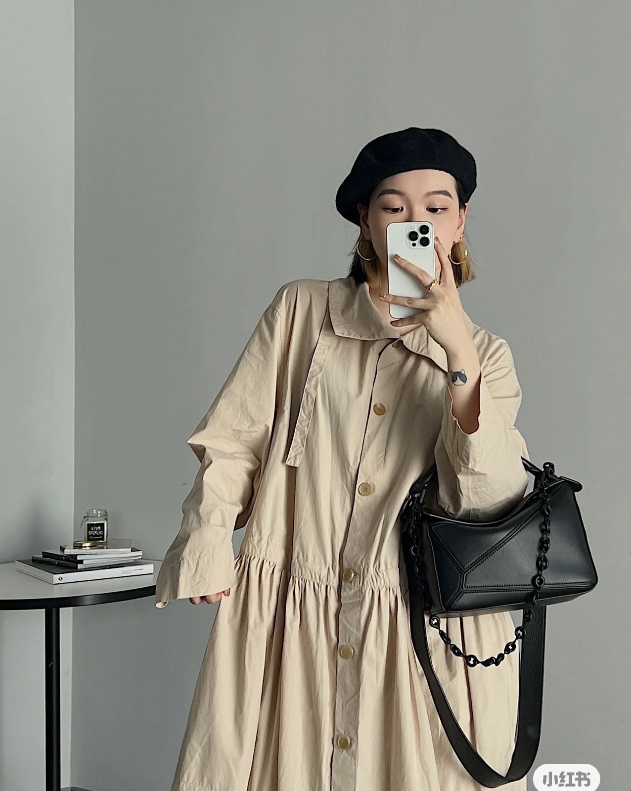 NO:879654,Luojia small new satin cow leather uzzle upper body picture S donut chain shoulder strap, purchase separately to match!  ,satin puzzle 18cmVS24cm,loewe,cowhide19860909罗家小号新款缎面牛皮革uzzle上身图 S甜甜圈链条肩带,另外购买搭配！,缎面puzzle 18cmVS24cm,loewe,cowhide,Bag