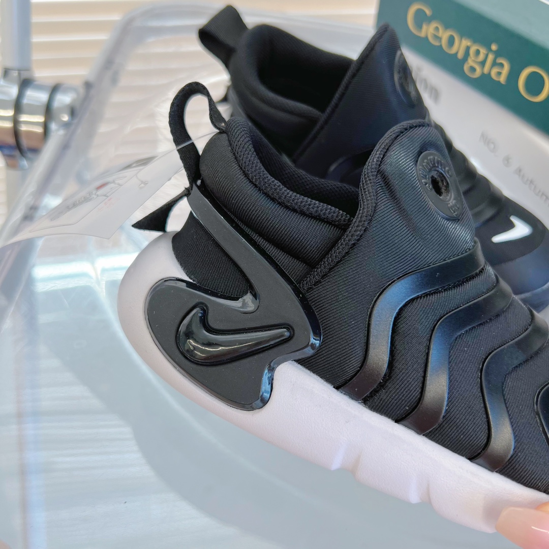 图片[7]-只要🔥 毛毛虫三代童鞋🐛一脚蹬很好穿脱，孩子很喜欢，柔软的泡棉鞋口，踩上去炒鸡舒服🤍🤍鞋口很贴脚 跑起步来也不担心会掉跟～推荐-选品中心