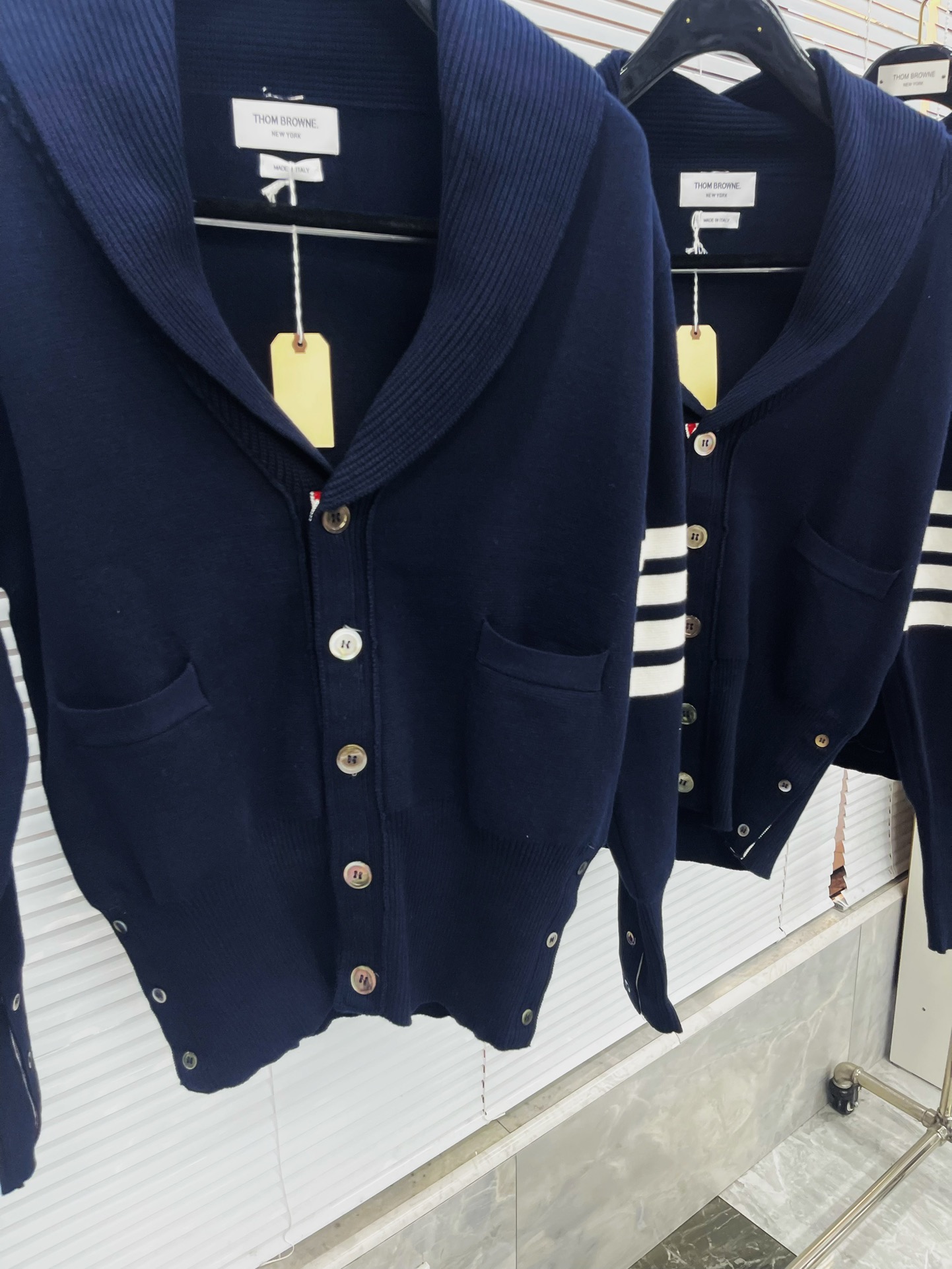 톰브라운 남성 가디건 143055 Thom Browne Cardigan 상세 이미지 6