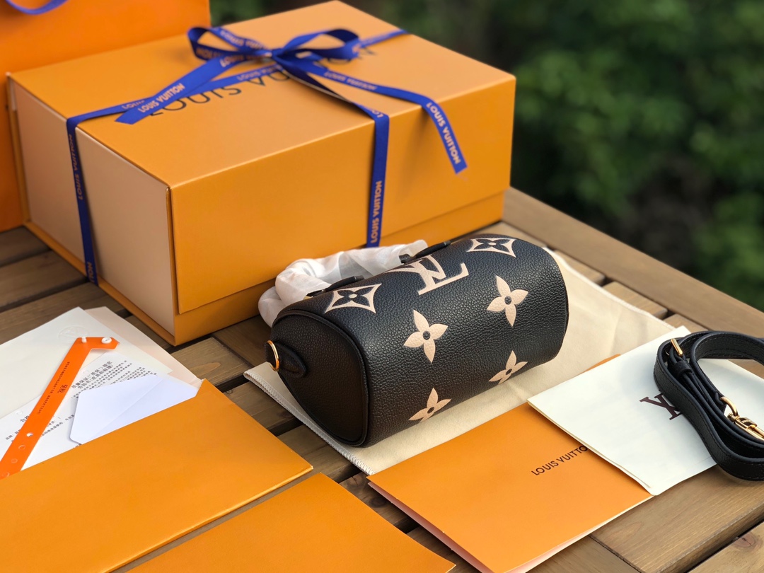 🌼 m81456尺寸16*11*9cm海外渠道特供 Lv新款一波接一波，出得非常多了，速度拉满!看得人眼