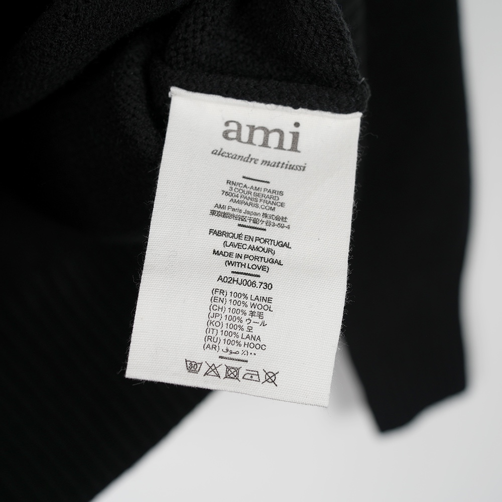 High-End Women’s Clothing: Ami’s Oversize Wool Knits with Twilight Collars - 图片 8