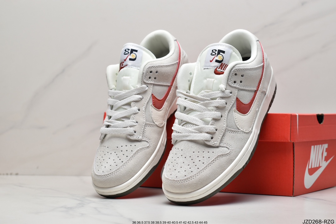 140 耐克Nike Dunk Low SE “85” 灰红双勾 此款Nike Dunk Low采用绒面革材质DO9457-100