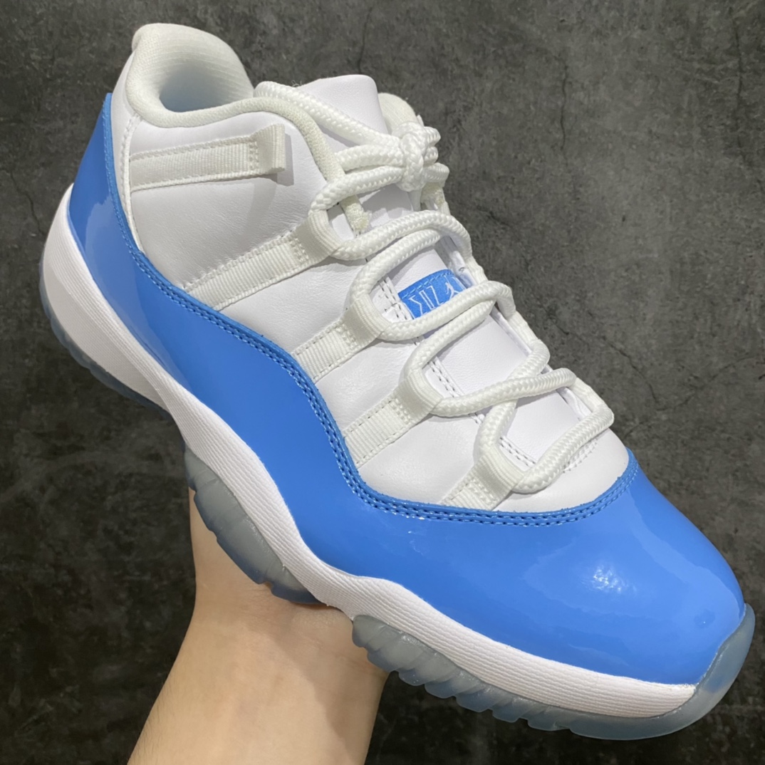 图片[3]-纯原版Air Jordan AJ11 Low 北卡蓝低帮 528895-106 新货无氧化 原楦原档案数据开模打造 原厂中底拉帮钢印 原厂漆皮 防冻不开裂 头层皮料 原装鞋撑 水晶大底正确色度色泽 原楦原数据刺绣 原厂车缝走线及对位 毫厘不差 飞人logo采用原数据电脑刺绣 原装正品碳纤维真实碳板 增强抗扭 原内标 原盒标 正确官方原盒 原厂防氧化水晶外底 原厂配套厂全掌solo气垫 尺码：40 40.5 41 42 42.5 43 44 44.5 45 46 47.5-选品中心