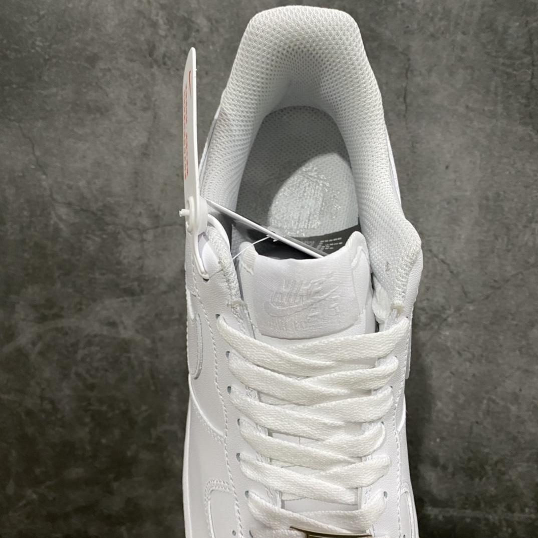 图片[7]-性价比版Air Firce 1空军纯白低帮 推荐此版本 性价比顶破天 内置气垫 裁边干净无杂质 做旧小铁片 后跟刺绣也不错 鞋垫有刷胶 鞋型也很到位 无色差 价格相当哇塞 闭眼推就行了‼️ 尺码：36-45-选品中心