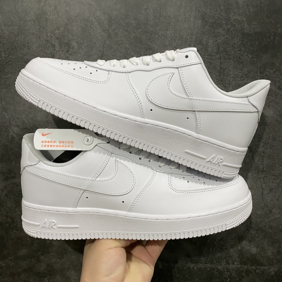 图片[9]-性价比版Air Firce 1空军纯白低帮 推荐此版本 性价比顶破天 内置气垫 裁边干净无杂质 做旧小铁片 后跟刺绣也不错 鞋垫有刷胶 鞋型也很到位 无色差 价格相当哇塞 闭眼推就行了‼️ 尺码：36-45-选品中心
