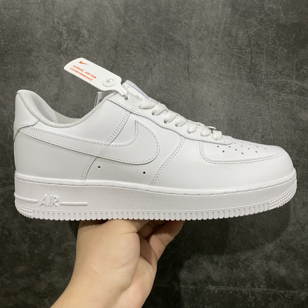 性价比版Air Firce 1空军纯白低帮 推荐此版本 性价比顶破天 内置气垫 裁边干净无杂质 做旧小铁片 后跟刺绣也不错 鞋垫有刷胶 鞋型也很到位 无色差 价格相当哇塞 闭眼推就行了‼️ 尺码:36-45-选品中心