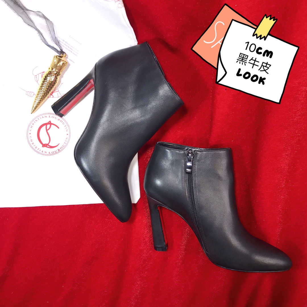 NO:337019,High-end customized autumn and winter boot series!  H10Cm, size 34-42. Leather sole private mold trademark zipper. Leather sole,.X-004 black cowhide, official website synchronization.4-inch boots Standard European size Reference:X-004 Color:black Material:cowhide Lining:goat leather Heel height:10Cm Sole:leather sole Size:EUR 34-42 (US 4-11):,,christian louboutin,boots,cowhide,Leather soles19860909高端订制 秋冬靴系列！ H10Cm,尺码34-42码.真皮大底私模商标拉链.真皮大底,.X-004黑牛皮,官网同步.4寸靴 标准欧码 Reference:X-004 Color:black Material:cowhide Lining:goat leather Heel heigh:10Cm Sole:leather sole Size:EUR 34－42（US 4一11) :,,christian louboutin,boots,cowhide,Leather soles,Women's Shoes