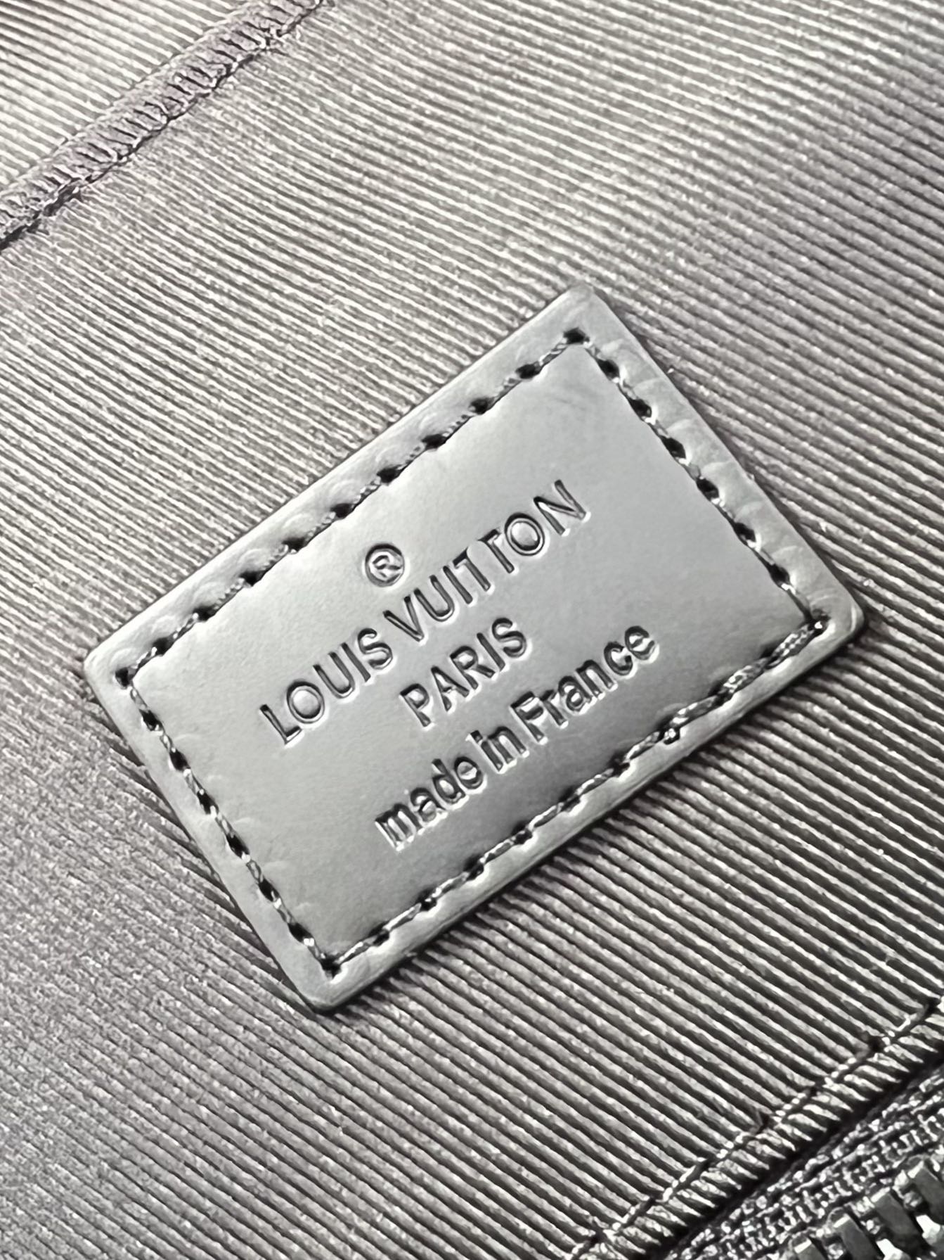 Louis Vuitton Haute Couture Haute Couture Ready-to-Wear Clothing Dress 9