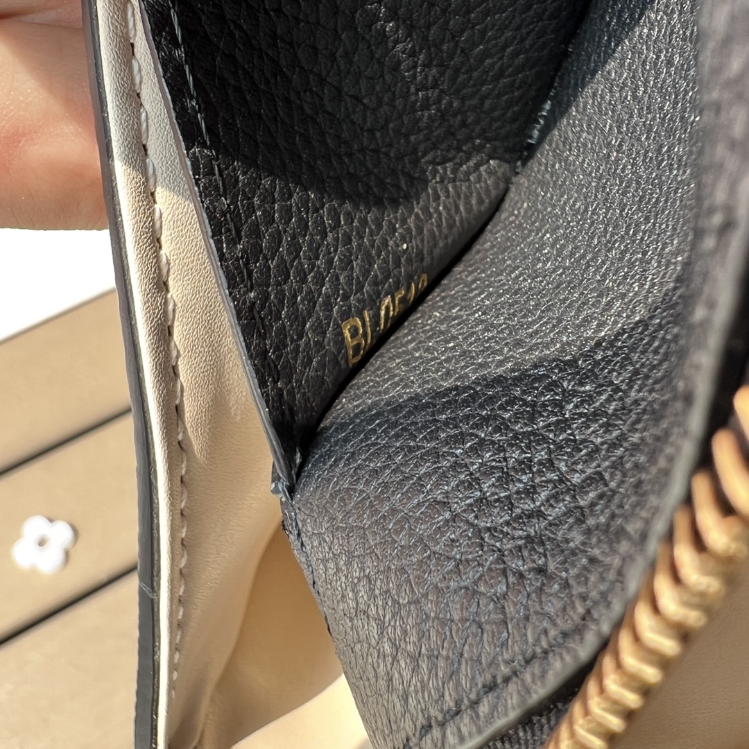 非市场普通货 进口皮料半钢五金 m58967尺寸:25×17.5×8cmLV海外渠道资源特供pont 9