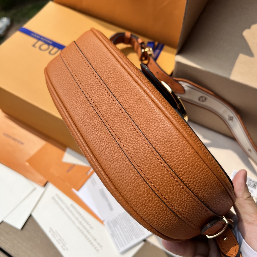 非市场普通货 进口皮料半钢五金 m58727尺寸:25×17.5×8cmLV海外渠道资源特供pont 9