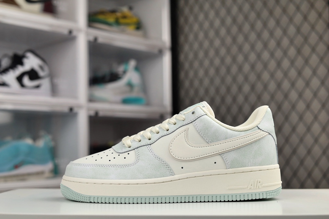 H0 公司级 Nk Air Force 1 Low ’07 空军一号低帮休闲板鞋 原厂定制皮料 定制鞋盒 3M反光 原楦原纸板 纯正版型 正品NFC感应芯片 高清洁度 内置全掌气垫