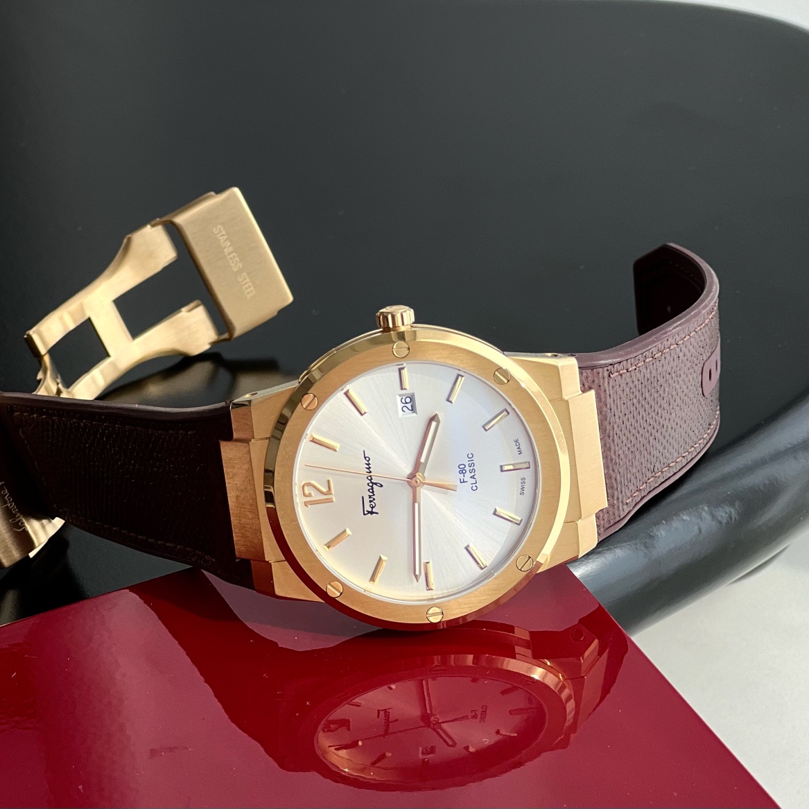 Ferragamo F-80 Slim Series Men’s Watches: Elegant Fashion with Swiss Precision - 图片 4
