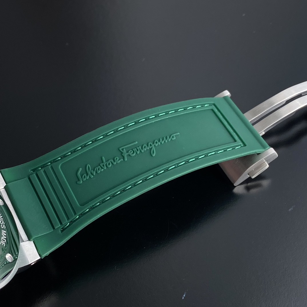 “1870 Swiss Sports Watch: Quality Craftsmanship and Comfortable Design” - 图片 8