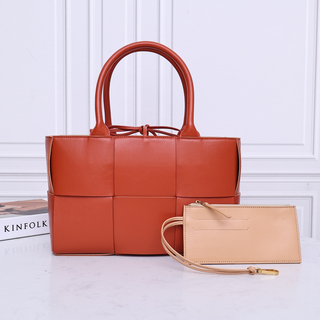 Bottega Veneta Intrecciato Tote Bag Small Maple Brown