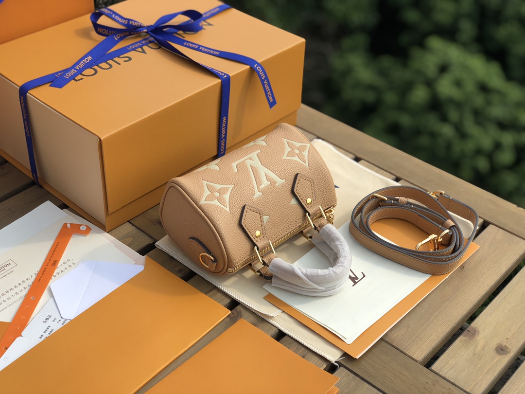 🌼 m81457尺寸16*11*9cmLv nano s🌼Peedy2022年秋冬新款来了~~炒鸡治愈的