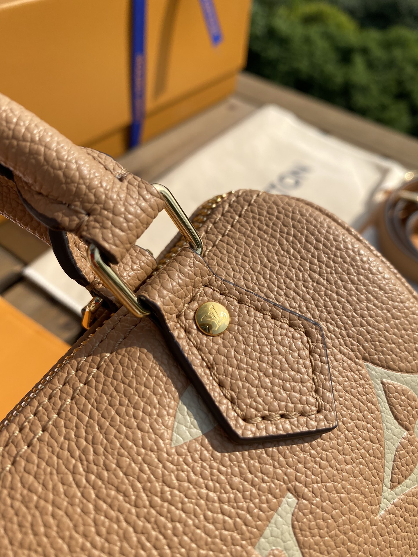 🌼 m81457尺寸16*11*9cmLv nano s🌼Peedy2022年秋冬新款来了~~炒鸡治愈的