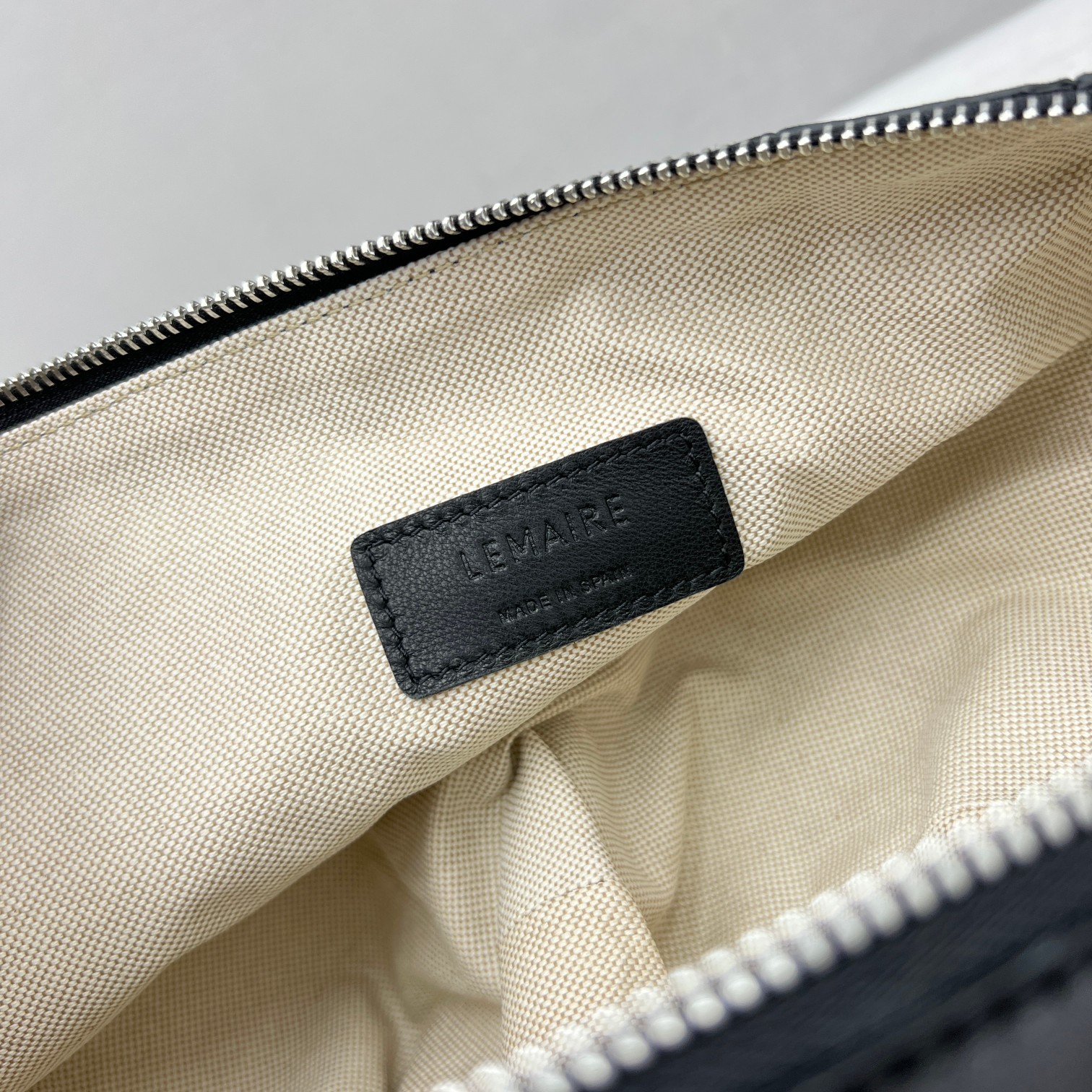 中号黑色ChristopheLemacroissantbag牛角包性冷淡风的Lemaire处女座法棍包淡