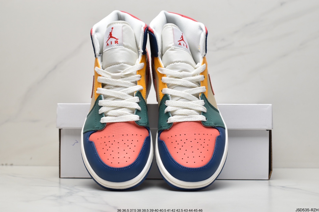 200 Air Jordan 1 Mid ”Multi-Color” 多色拼接这款中帮DN3738-400
